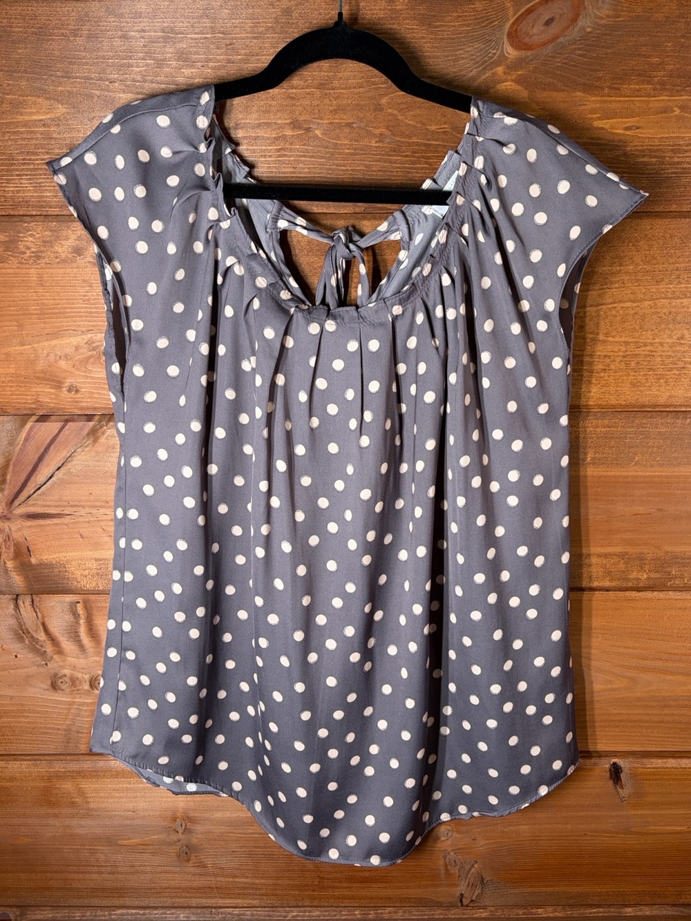 LC Lauren Conrad Gray Polka Dot Tie-Back Poly Satin Tank Top Size Small 💕🩶